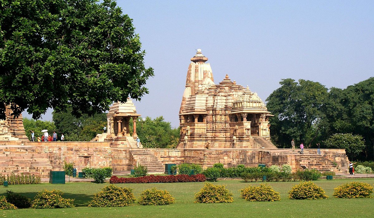 Descubre la India Eterna: Un Viaje por el Patrimonio Cultural de Khajuraho y Orchha